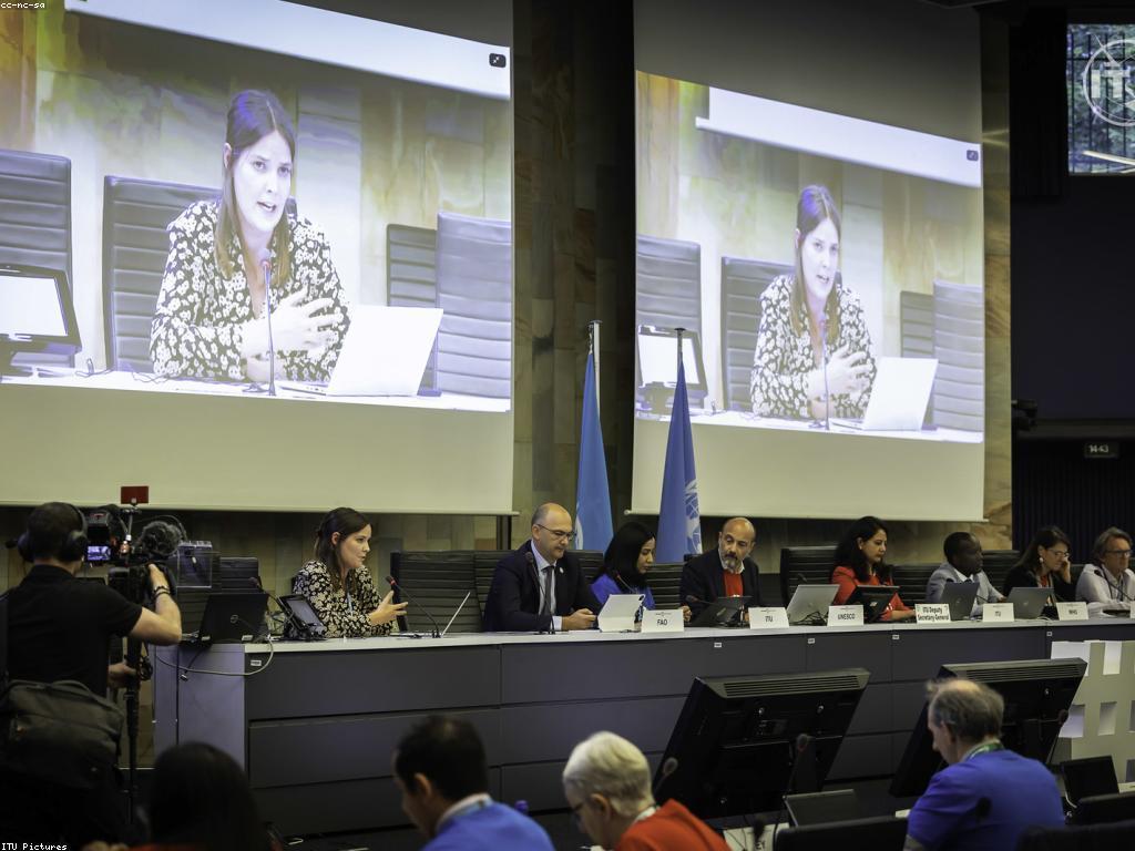 អស្ចារ្យនៃព័ត៌មានថ្មីៗនិងផលប៉ះពាល់ដល់សង្គម